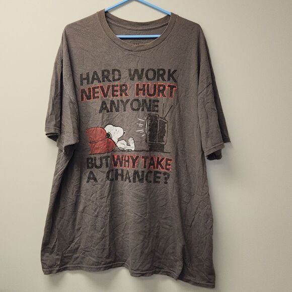 Snoopy Peanuts T-shirt 2XL - Picture 1 of 5